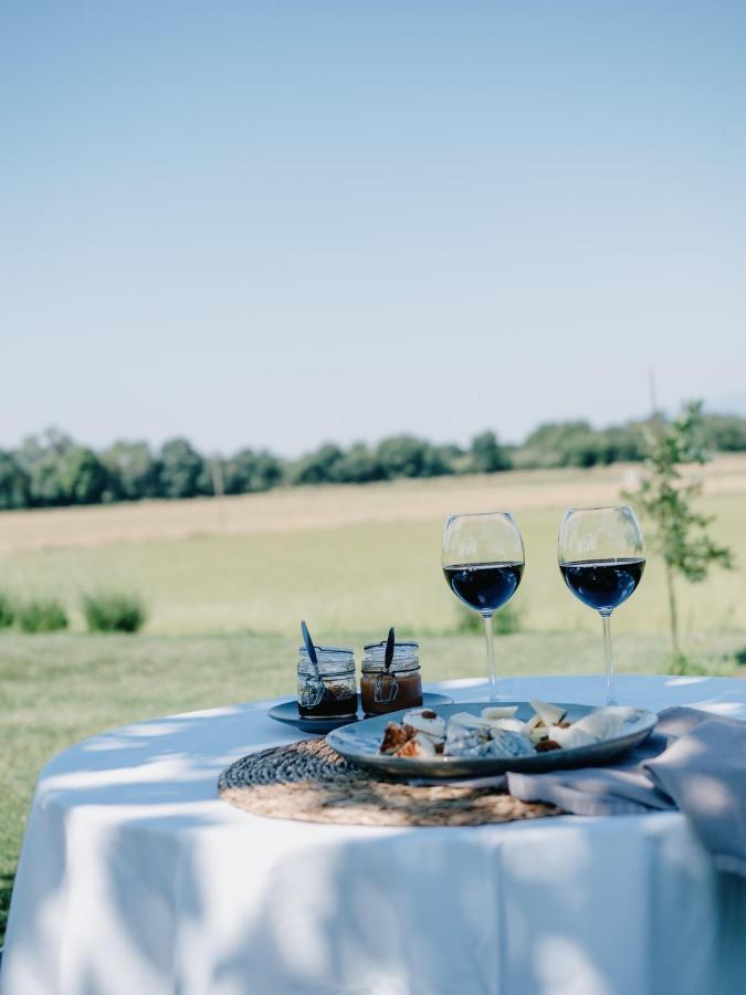 Serra 1786 Farm stay *